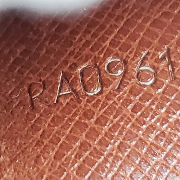 Authentic Louis Vuitton Monogram Canvas Pocket Organizer card wallet 65-121025 - Picture 11 of 11